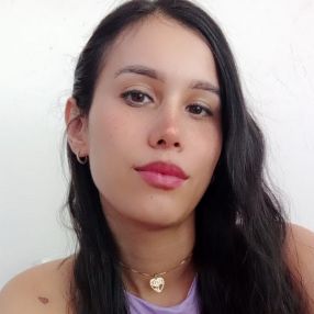 Sarahi, Niñera o canguro en Yuncler