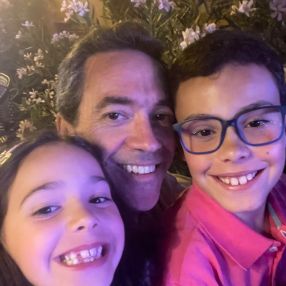 Luis, Familia en Sevilla
