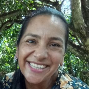 Maraisapaula, Niñera o canguro en Mengíbar