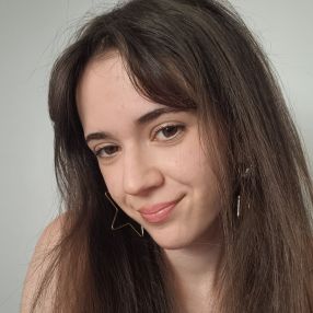 Laura, Niñera o canguro en San José de la Rinconada