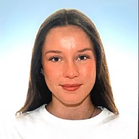 Miranda, Babysitter in Olivella
