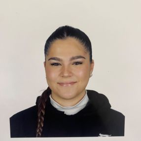 Carla, Niñera o canguro en Ajalvir