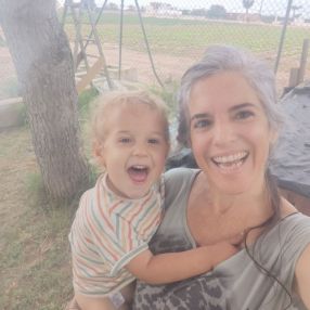 Gaby, Familia en Dolores