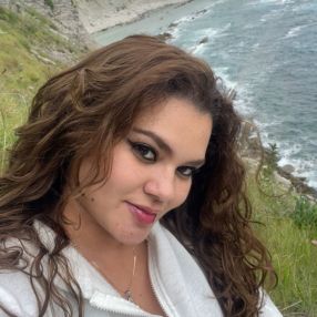 Ivonne, Babysitter in Liencres