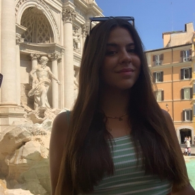 Celia, Niñera o canguro en La Puebla de Cazalla