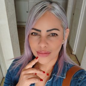 Saramith, Babysitter in Catarroja
