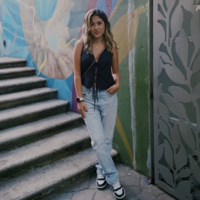 Mariana, Babysitter in Turre