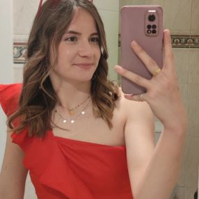 Samanta, Niñera o canguro en La Puebla de Alfindén
