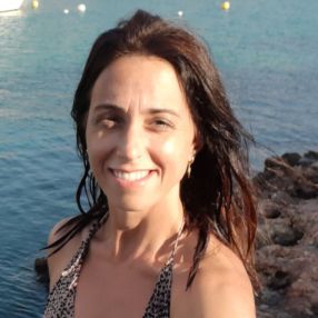 Ainhoa, Niñera o canguro en Irura