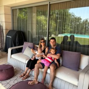Patricia, Familia en Girona