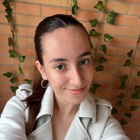 Alba María, Niñera o canguro en Cieza