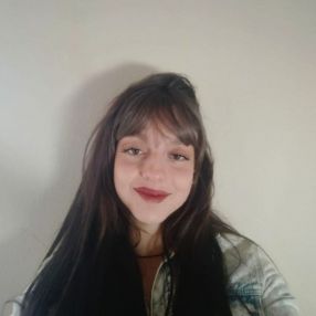 Claudia María, Niñera o canguro en Albolote