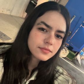 Alexandra, Niñera o canguro en Mogán