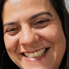 Thais, Niñera o canguro en Torrevieja