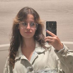 Emma, Babysitter in Porriño