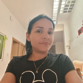 Yuli Yulieth, Babysitter in Alcàsser