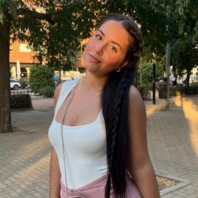 Claudia, Babysitter in La Zubia