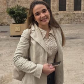 Ingrid, Babysitter in Almenara
