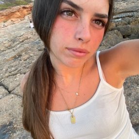 Julia, Niñera o canguro en Torrelles de Llobregat