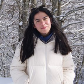 Laura, Niñera o canguro en Alfara del Patriarca