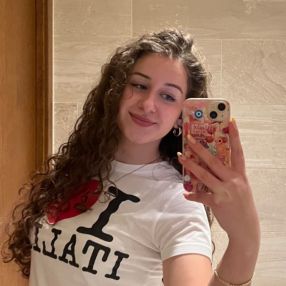 Ariadna, Babysitter in Santa Perpètua de Mogoda