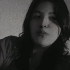 Nallely, Niñera o canguro en Cuéllar