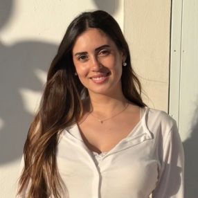 Esther, Niñera o canguro en Sant Feliu de Llobregat