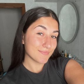 Rebeca, Babysitter in Sedaví