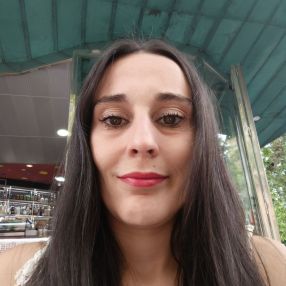 Naroa, Babysitter in Getxo