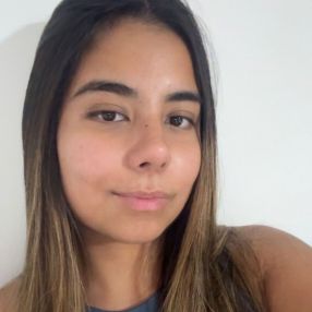 Yaiza Arteaga, Niñera o canguro en La Oliva