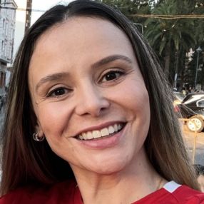 Bruna, Niñera o canguro en Almendralejo