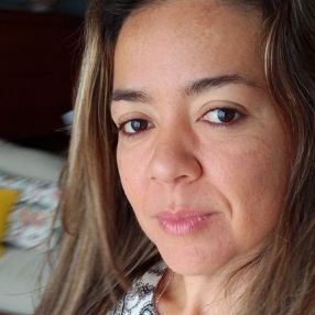 Janeth, Niñera o canguro en Vilanova de Arousa