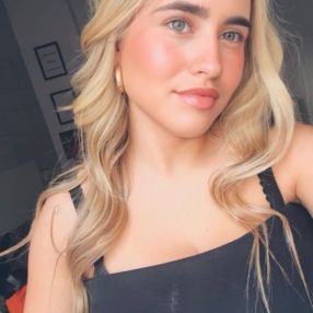 Laia, Babysitter in Almoines
