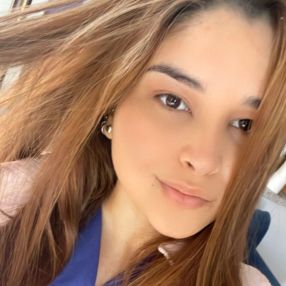 Zaray, Niñera o canguro en Meco