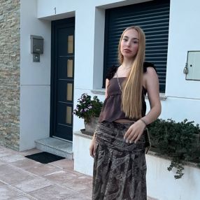 Lucia, Niñera o canguro en Montehermoso