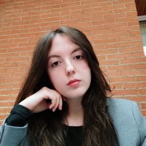 Camila, Babysitter in La Roda