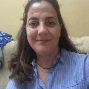 Goretti, Niñera o canguro en Fuentespina