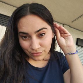 Lourdes Magali, Niñera o canguro en Monda
