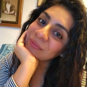 Karolay, Niñera o canguro en La Puebla del Río