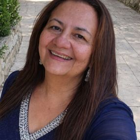 Carmen, Niñera o canguro en Santa María del Águila