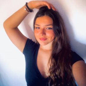 Lucia, Niñera o canguro en Finestrat