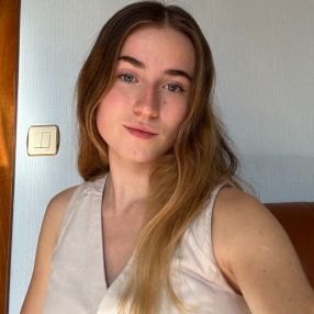 Iraide, Babysitter in Hernani