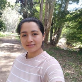 Deysi, Babysitter in Cantillana
