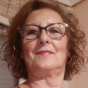 Magdalena, Niñera o canguro en Crevillente