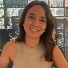 Claudia, Niñera o canguro en Colmenar de Oreja