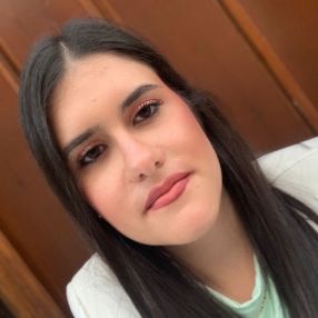 Lucia, Niñera o canguro en Los Palacios y Villafranca