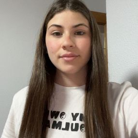 Carmen, Niñera o canguro en Genovés
