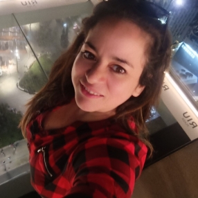Adriana, Niñera o canguro en Quart de Poblet