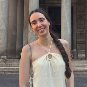 Claudia, Babysitter in Santa Perpètua de Mogoda