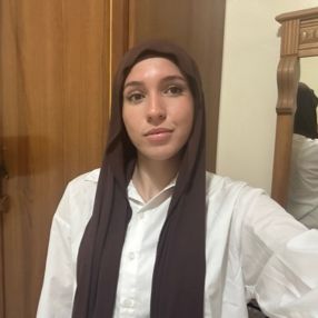 Amina, Niñera o canguro en Villanueva de Perales
